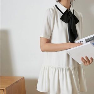 Classic academy bow dress J.Ing sz L